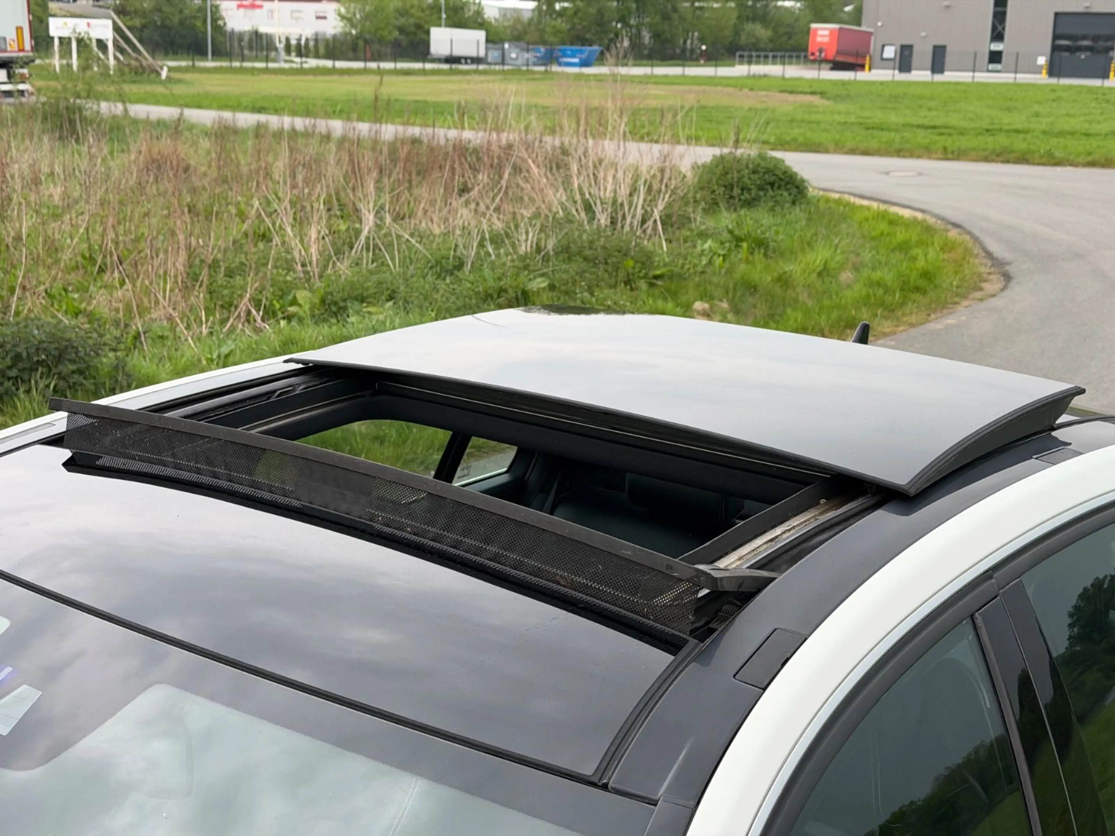 Mercedes-Benz E 200 E200 CDI Limousine AMG Pano Xenon Leder — photo 11