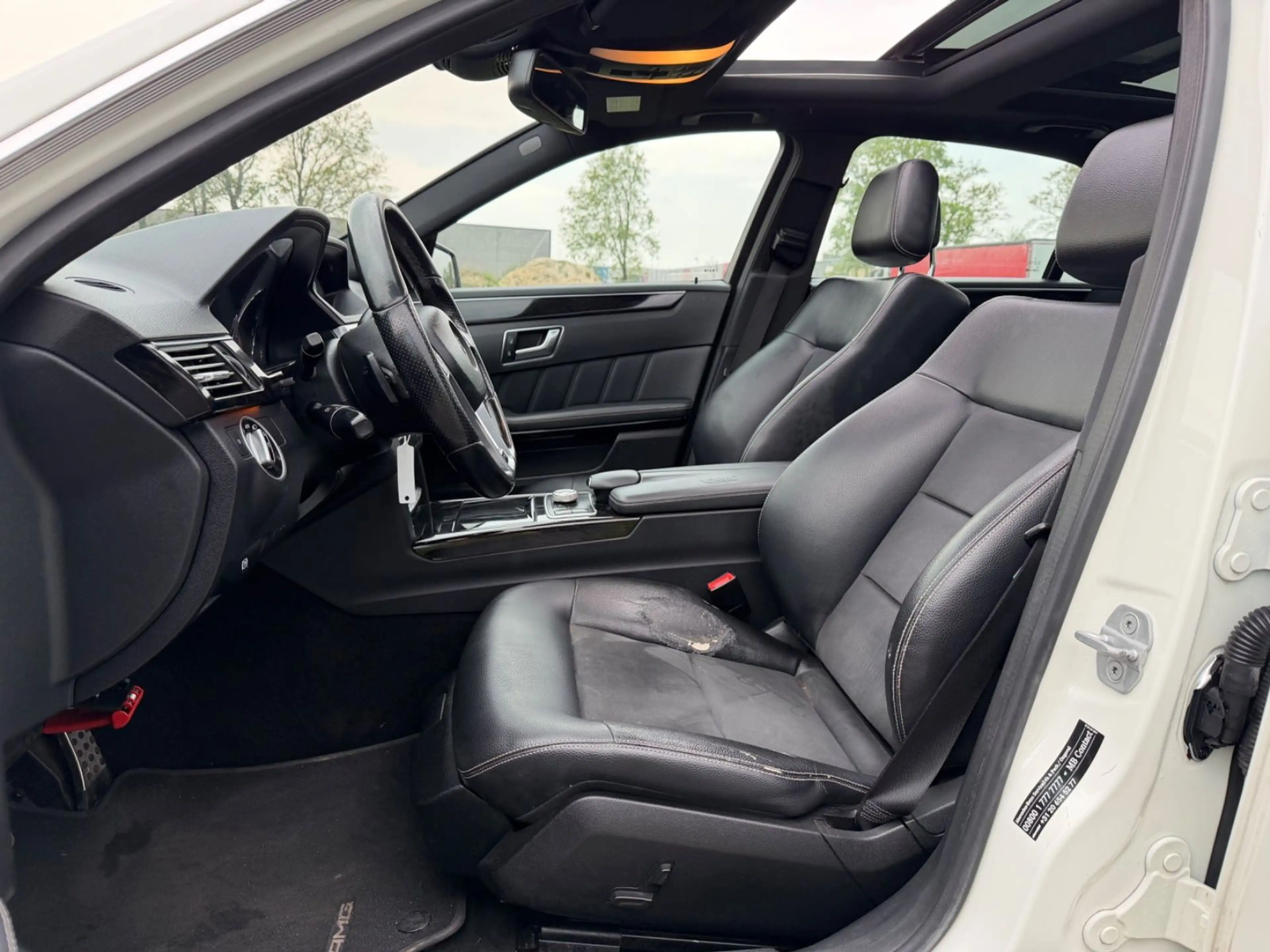 Mercedes-Benz E 200 E200 CDI Limousine AMG Pano Xenon Leder — photo 15