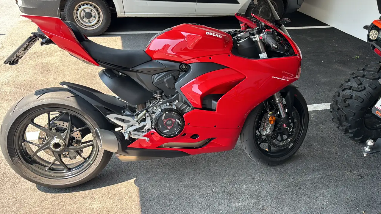Ducati Panigale V2