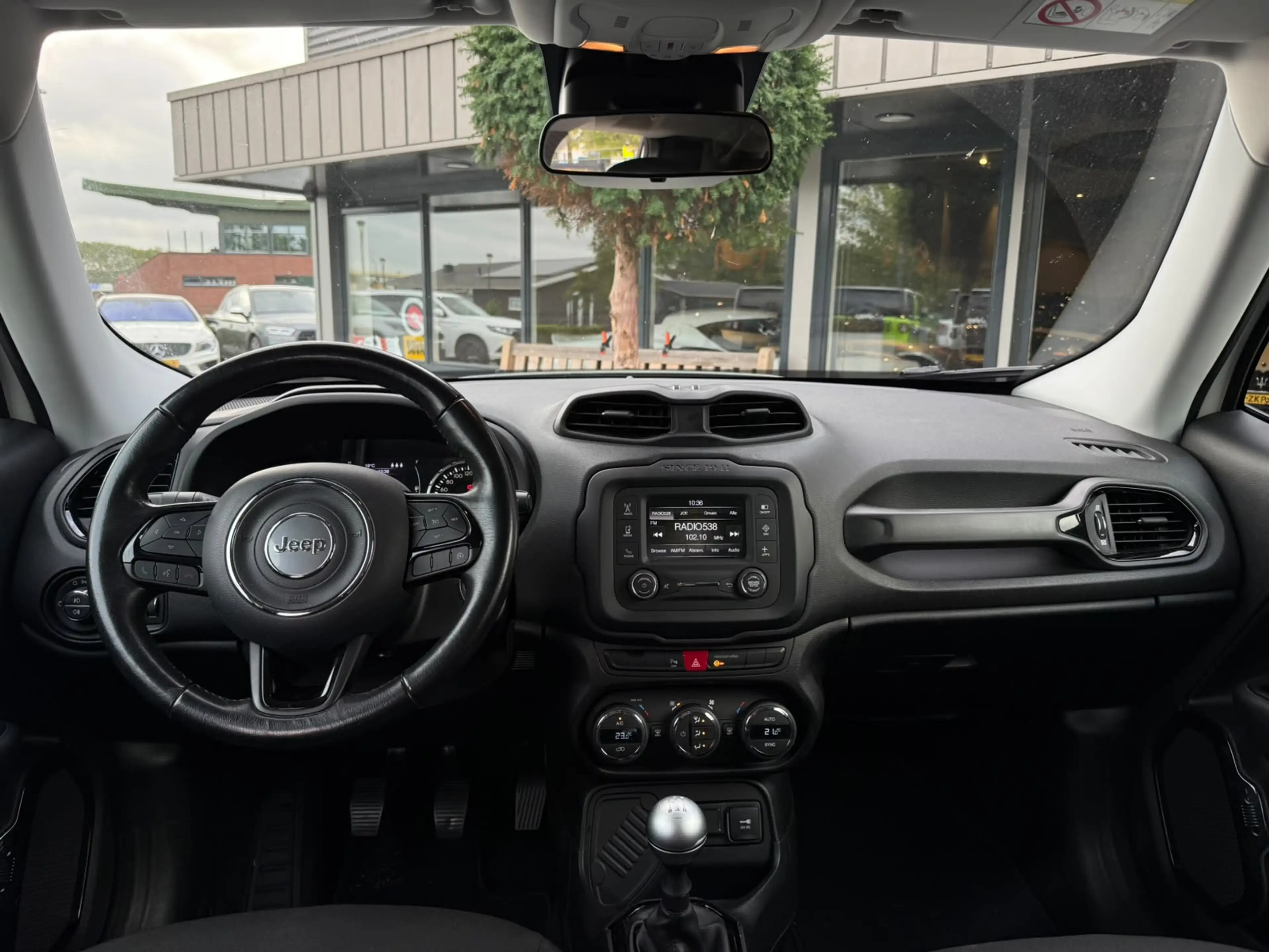Jeep Renegade 1.6 E-Torq Longitude Keyless Navigatie PDC — photo 10