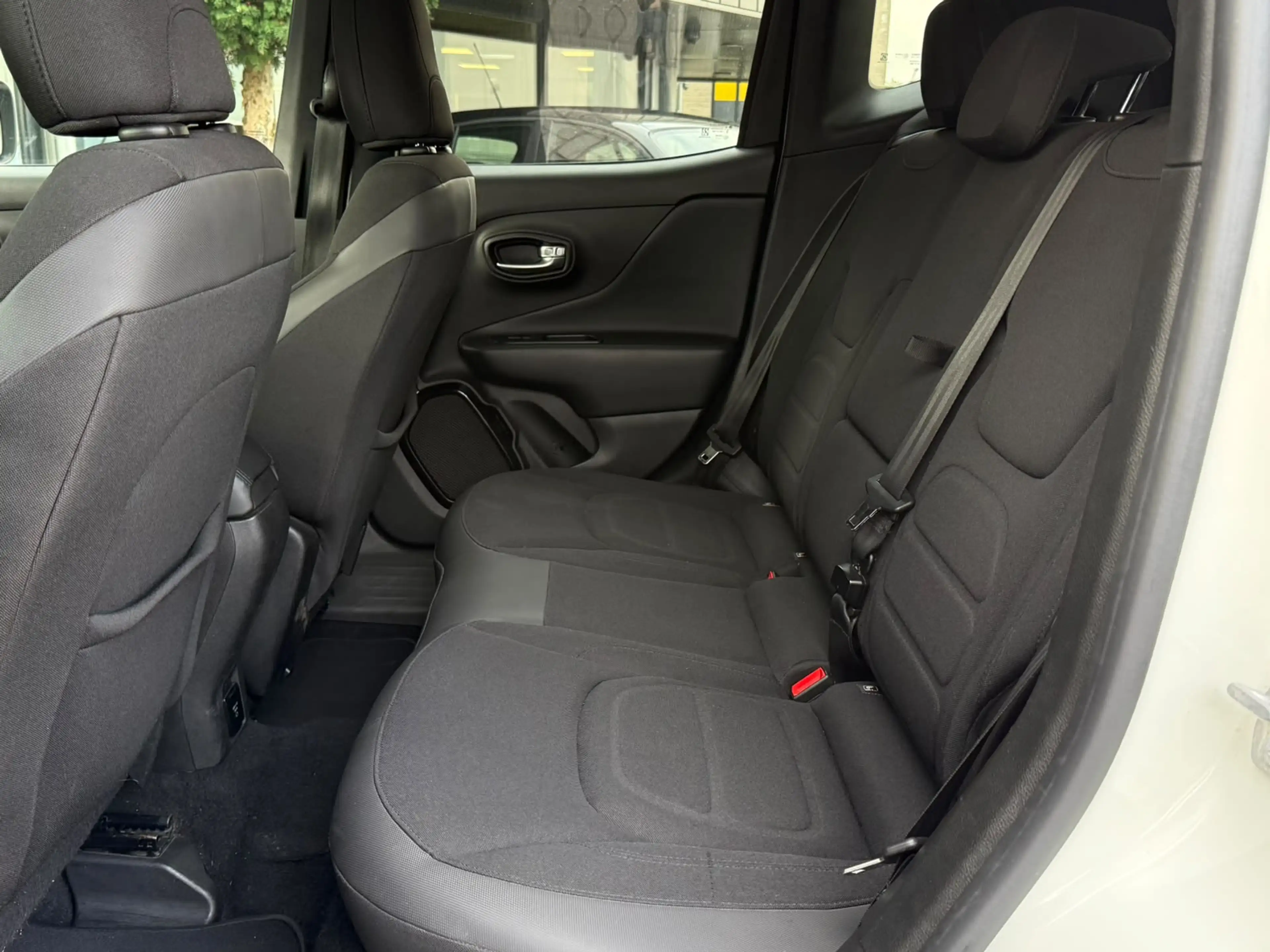 Jeep Renegade 1.6 E-Torq Longitude Keyless Navigatie PDC — photo 14