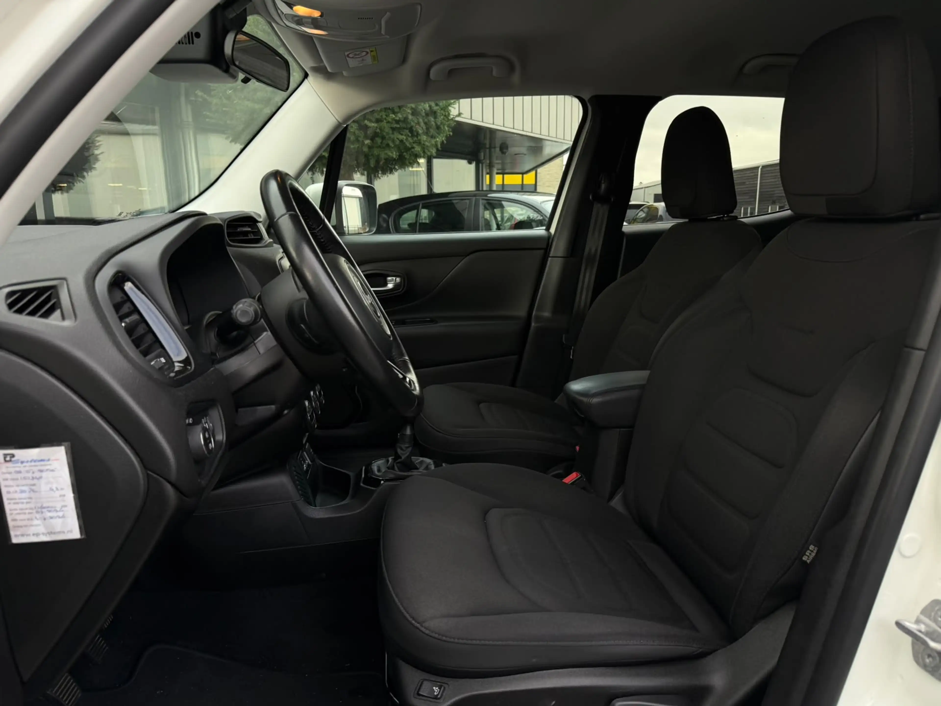 Jeep Renegade 1.6 E-Torq Longitude Keyless Navigatie PDC — photo 13