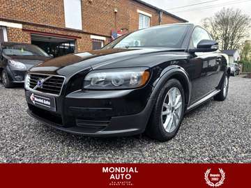 C30 1.6 D DRIVe Momentum