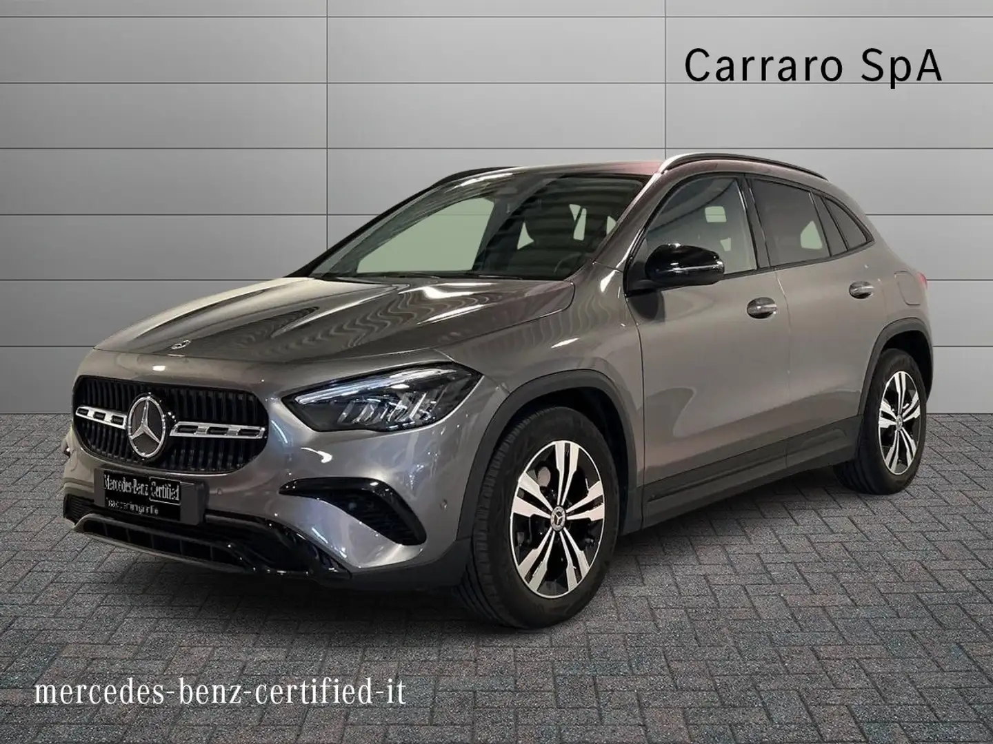 Mercedes-Benz GLA 200 d automatic Grigio - 1