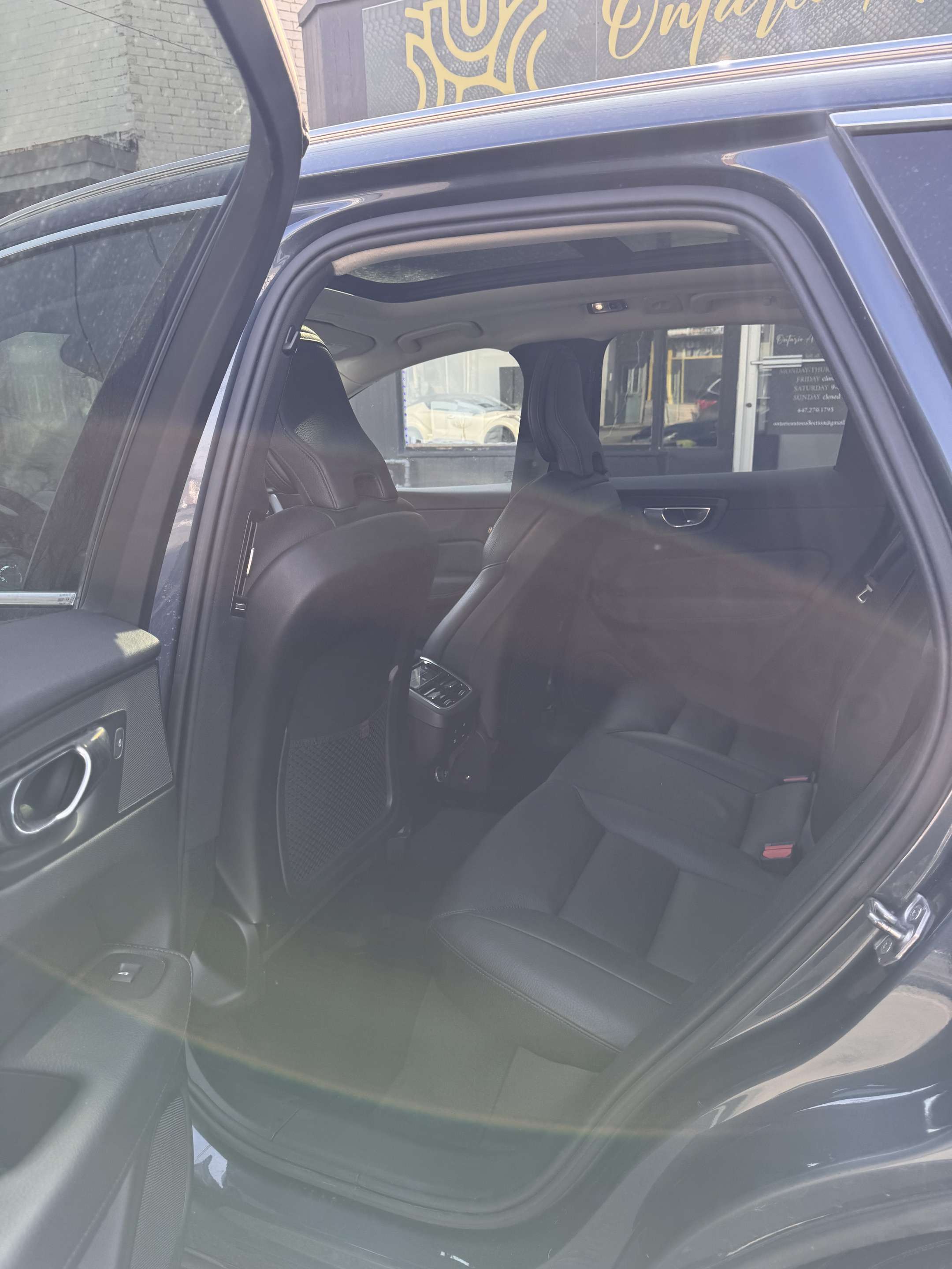 2019 Volvo XC60 !!! T6 MOMENTUM !!! CERTIFIED !!! ONE OWNER !!! thumb 23