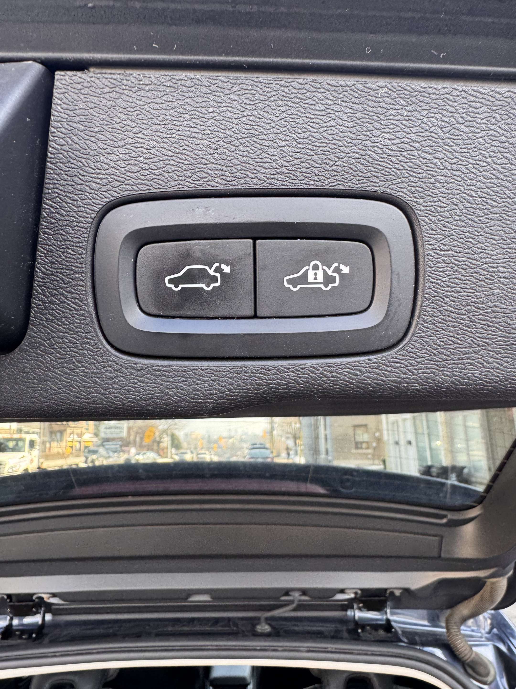 2019 Volvo XC60 !!! T6 MOMENTUM !!! CERTIFIED !!! ONE OWNER !!! thumb 25
