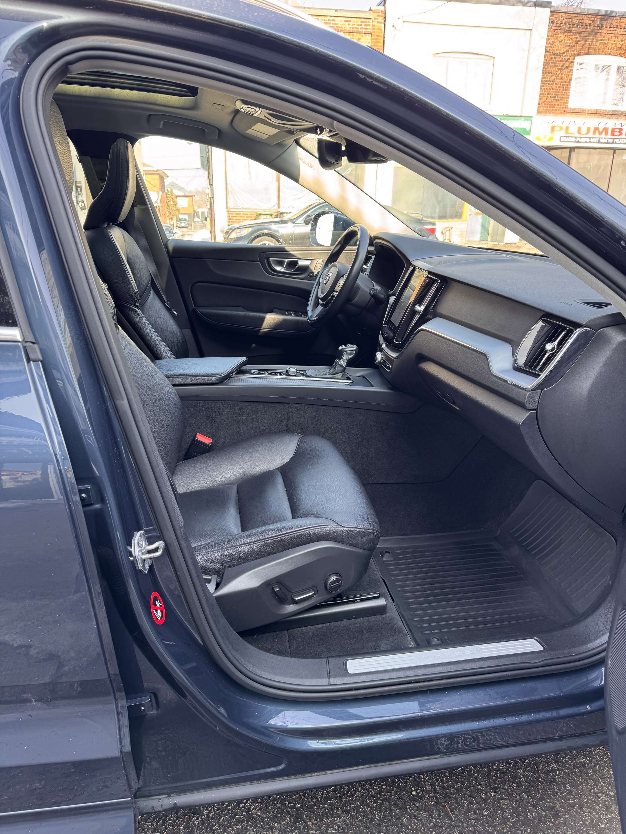 2019 Volvo XC60 !!! T6 MOMENTUM !!! CERTIFIED !!! ONE OWNER !!! thumb 29