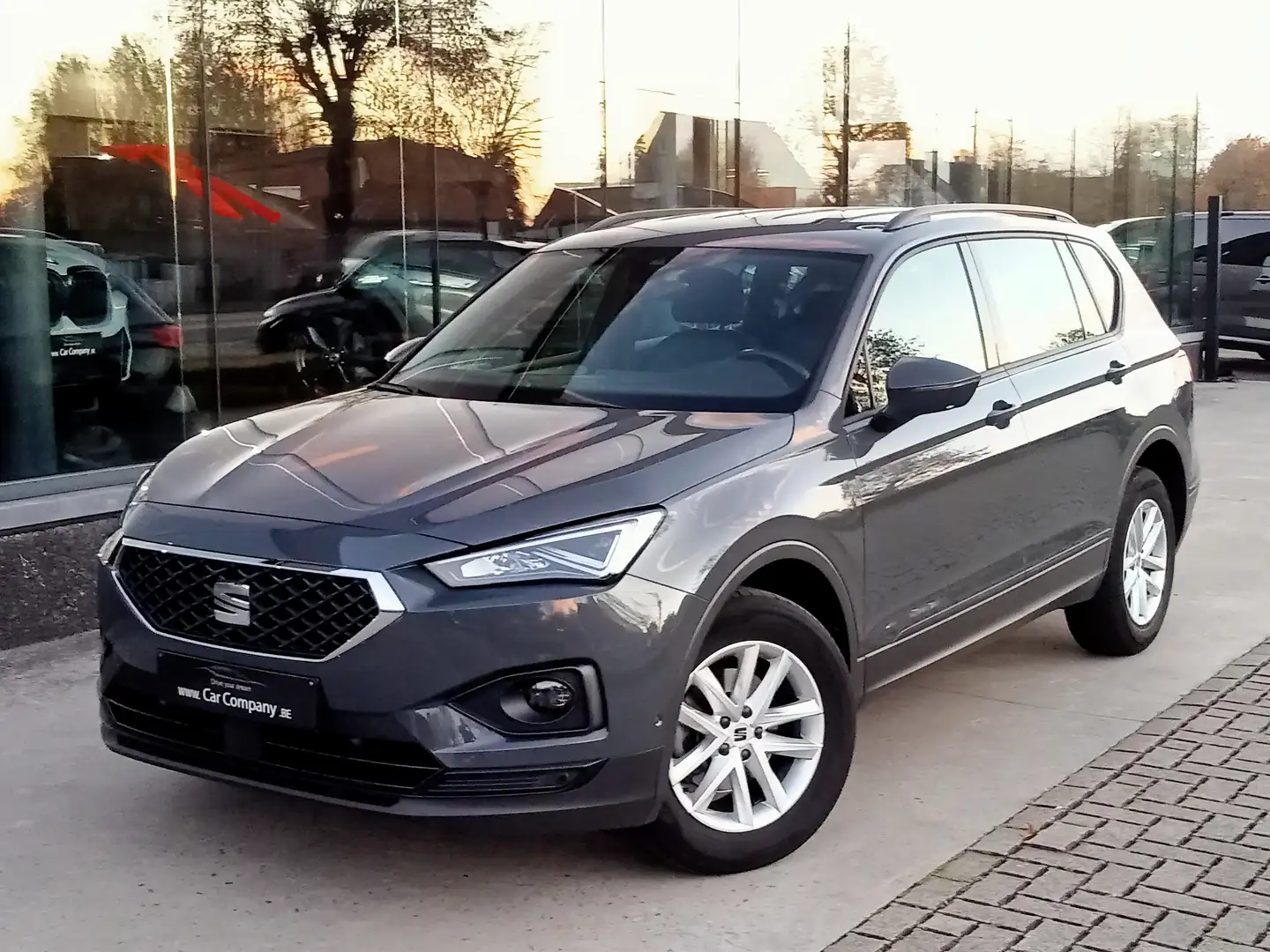 SEAT Tarraco Tarraco 1.5 TSI MOVE*DSG*7PL*GPS*LED*CAM*PHONELINK Gris - 2