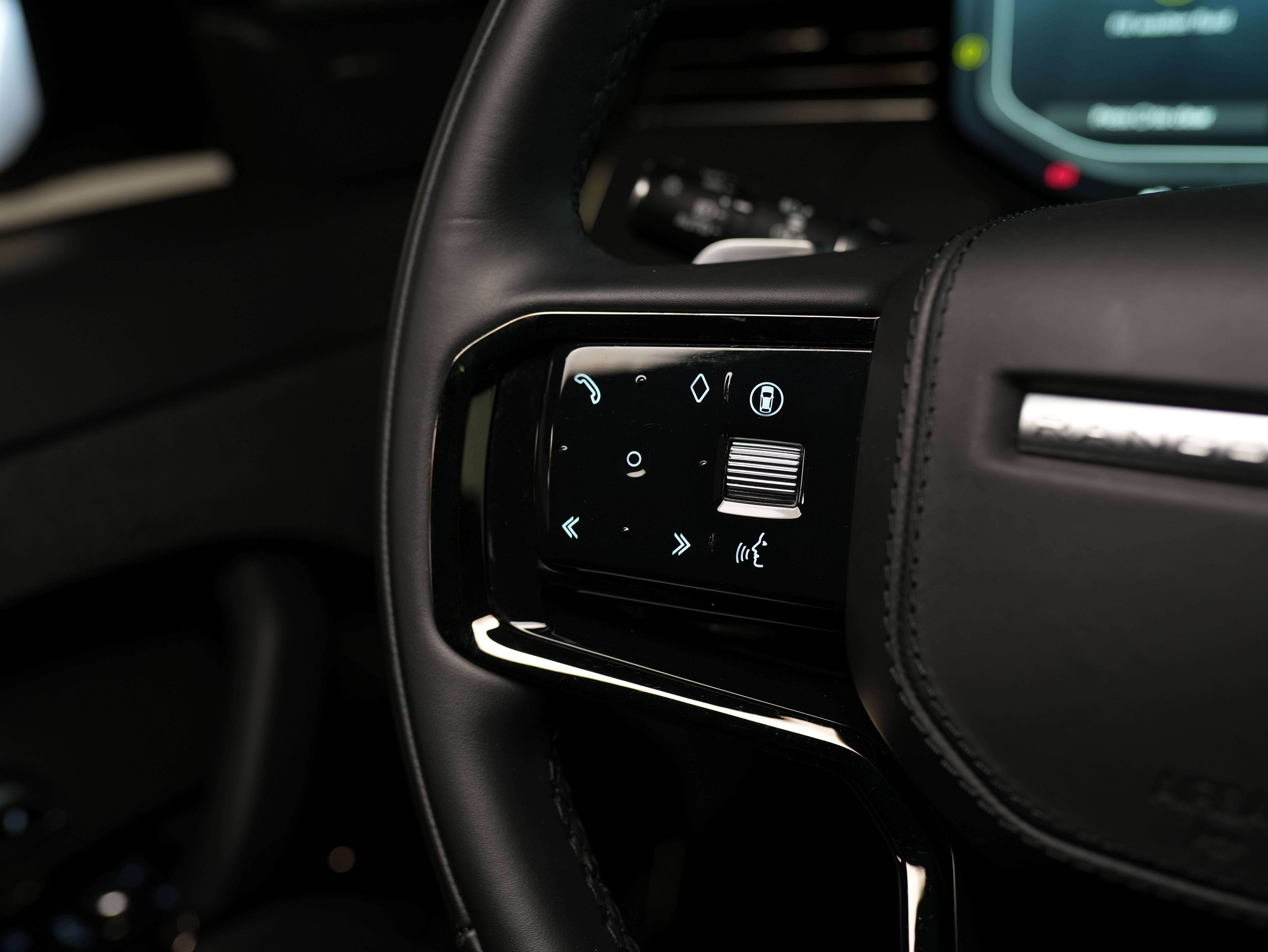 used 2025 Land Rover Range Rover Sport car, priced at $103,900