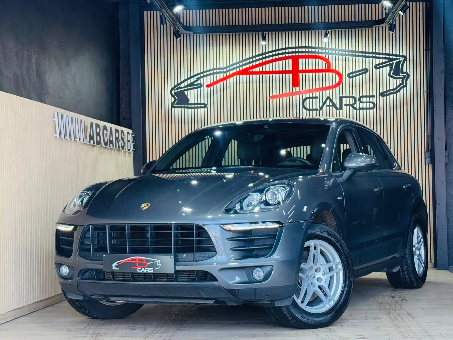 Porsche Macan S 3.0 V6 Bi-Turbo PDK * GARANTIE 12 MOIS * Grijs - 1