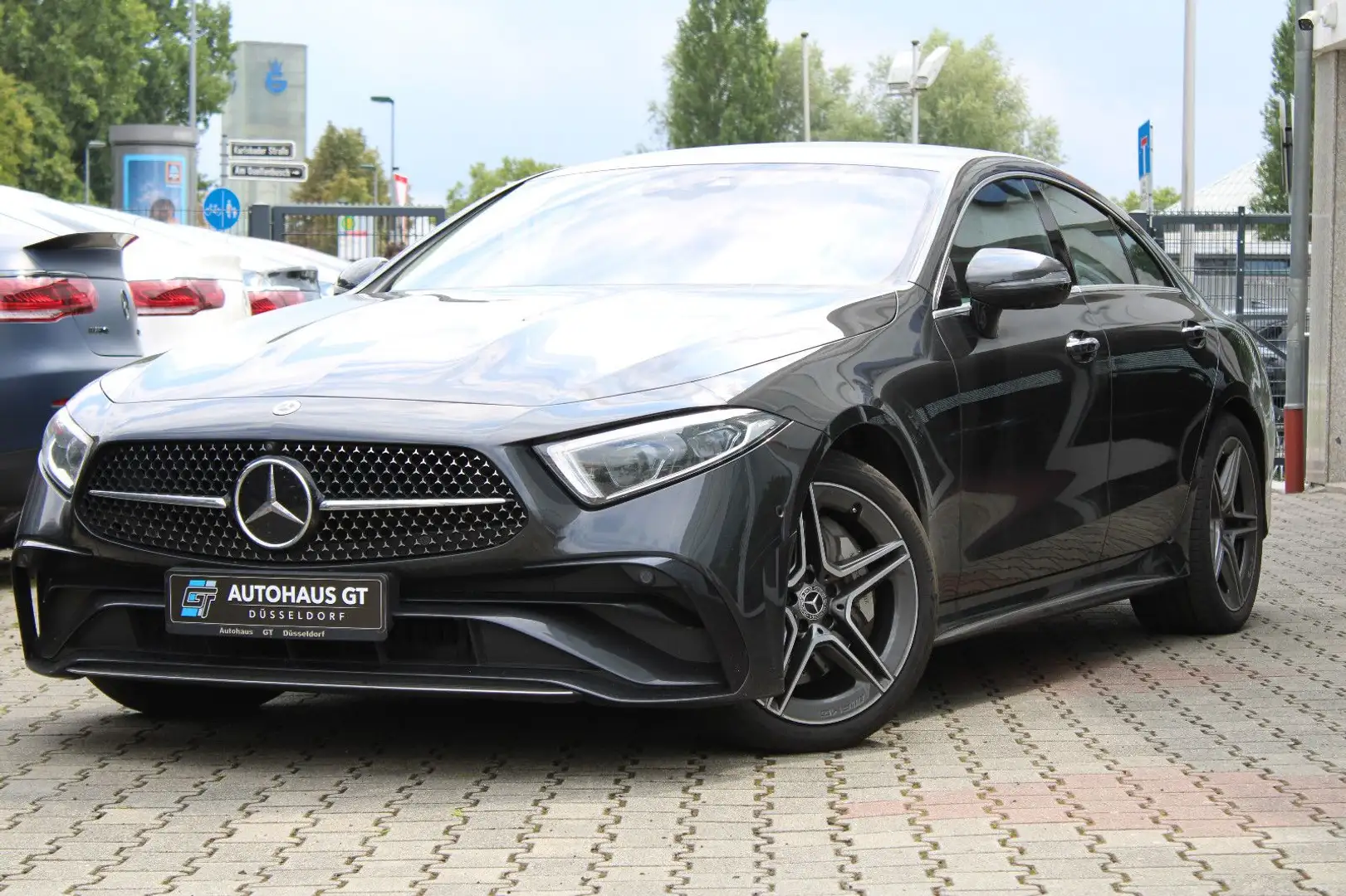 Mercedes-Benz CLS 400 d 4Matic/AMG/Distro+/Standhzg/360°K/AHK Grau - 2