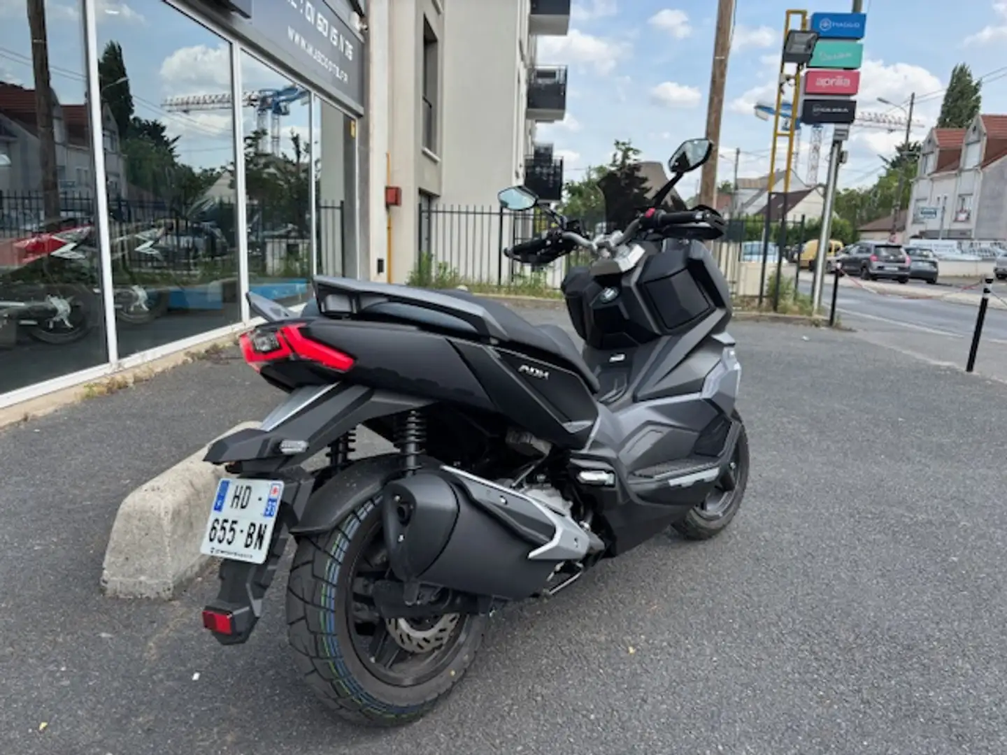 SYM ADX 125 crna - 2