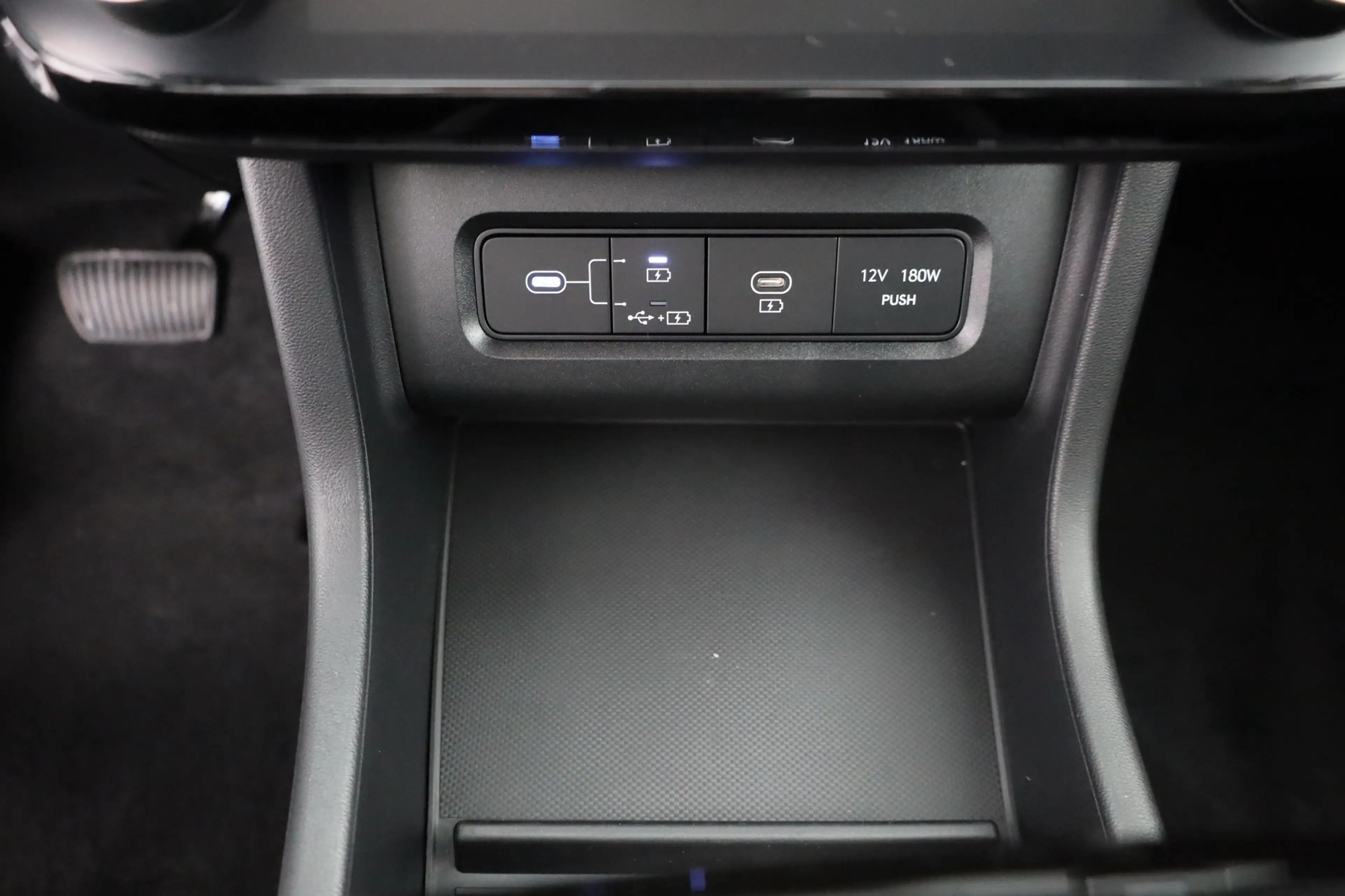Hyundai TUCSON 1.6 T-GDI Aut. LED Navi Kamera — photo 13