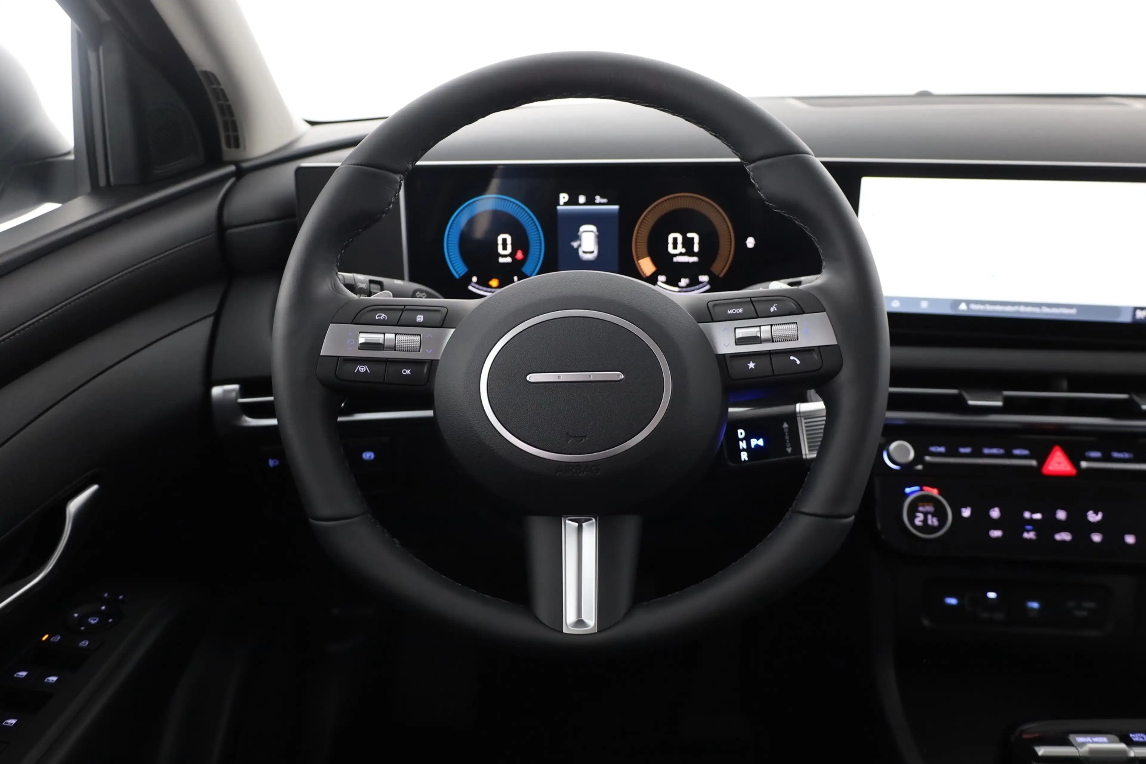 Hyundai TUCSON 1.6 T-GDI Aut. LED Navi Kamera — photo 15