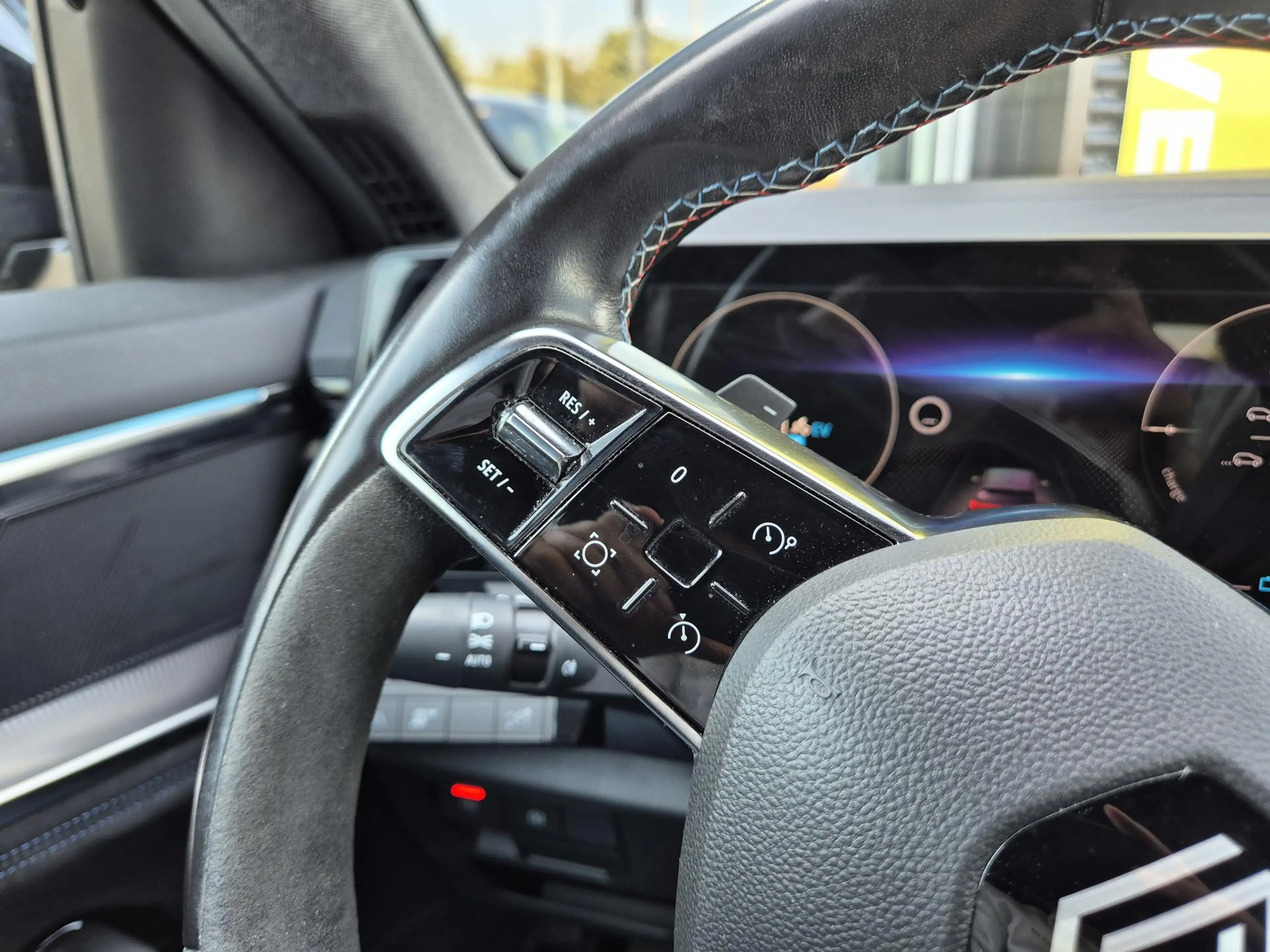 Renault Austral E-Tech full hybrid 200 techno esprit Alpine Trekha — photo 11