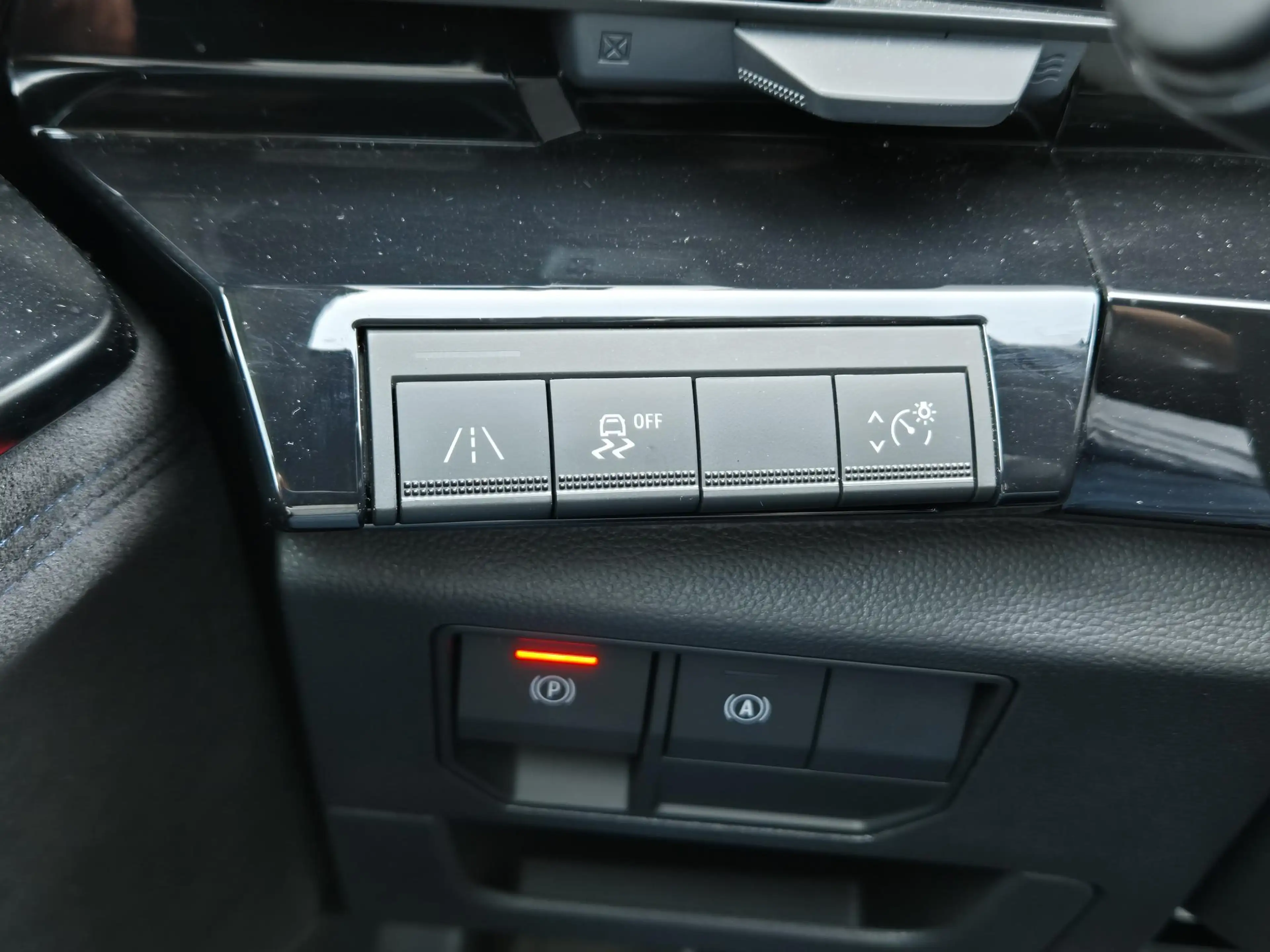 Renault Austral E-Tech full hybrid 200 techno esprit Alpine Trekha — photo 24