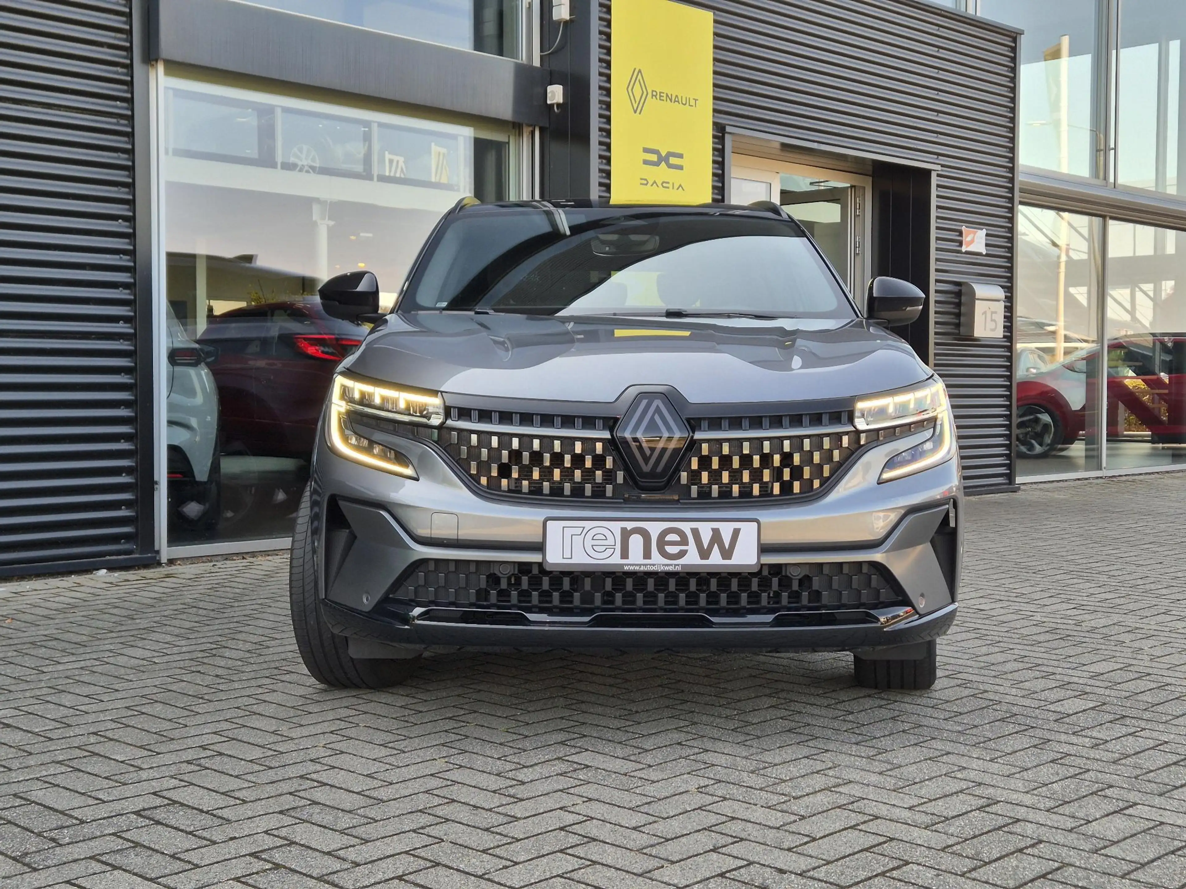 Renault Austral E-Tech full hybrid 200 techno esprit Alpine Trekha — photo 3
