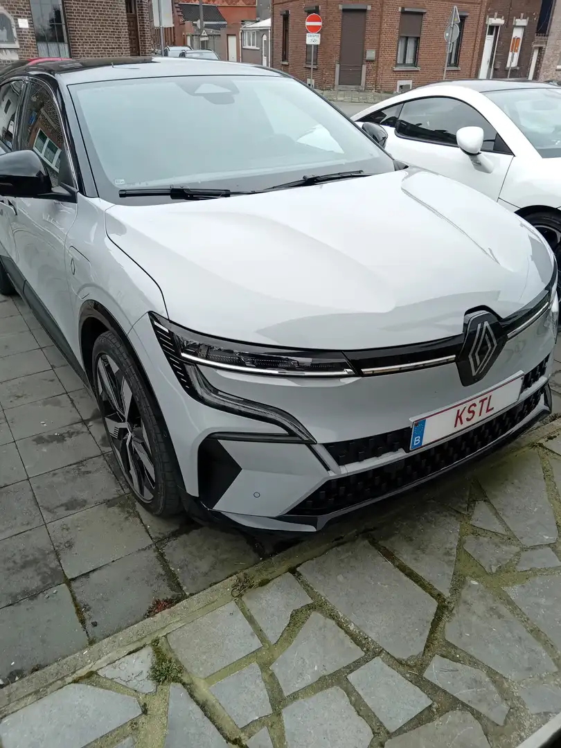 Renault Megane E-Tech e-Megane 60 kWh Techno R220 Optimum charge - 2