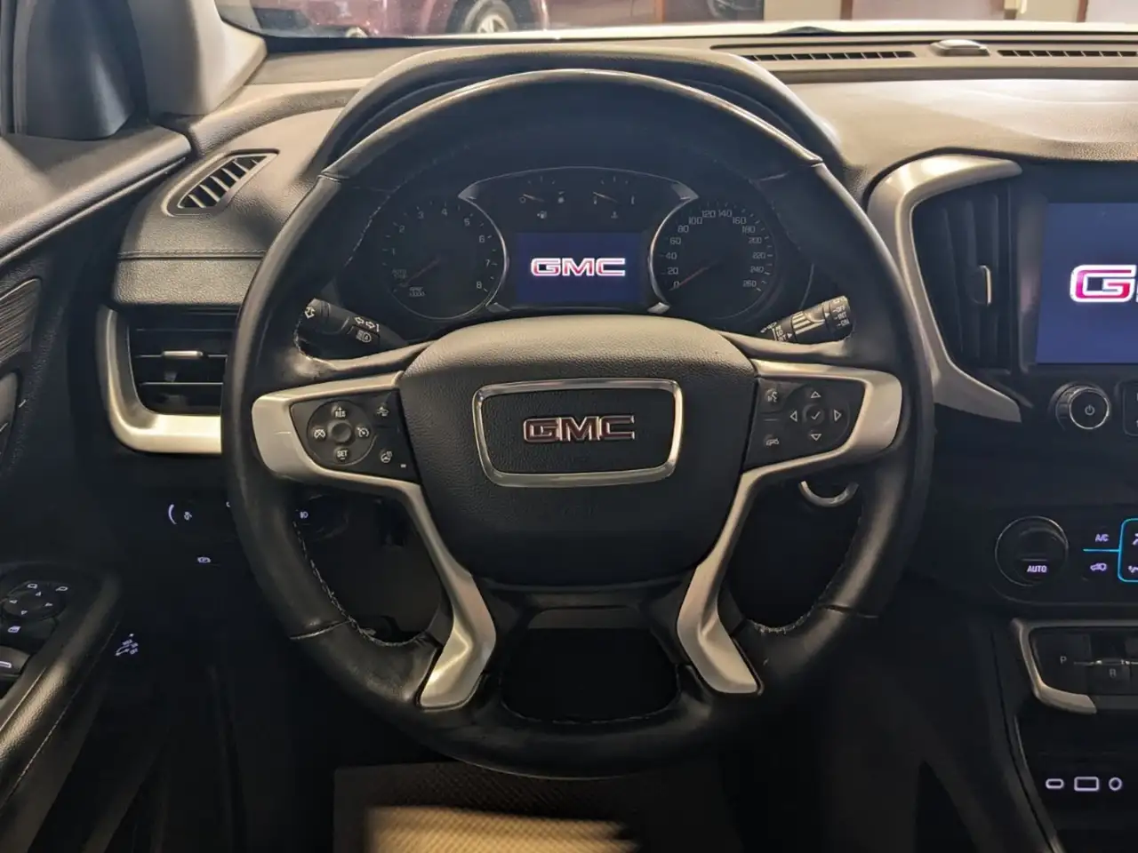 GMC Terrain снимка GMC Terrain