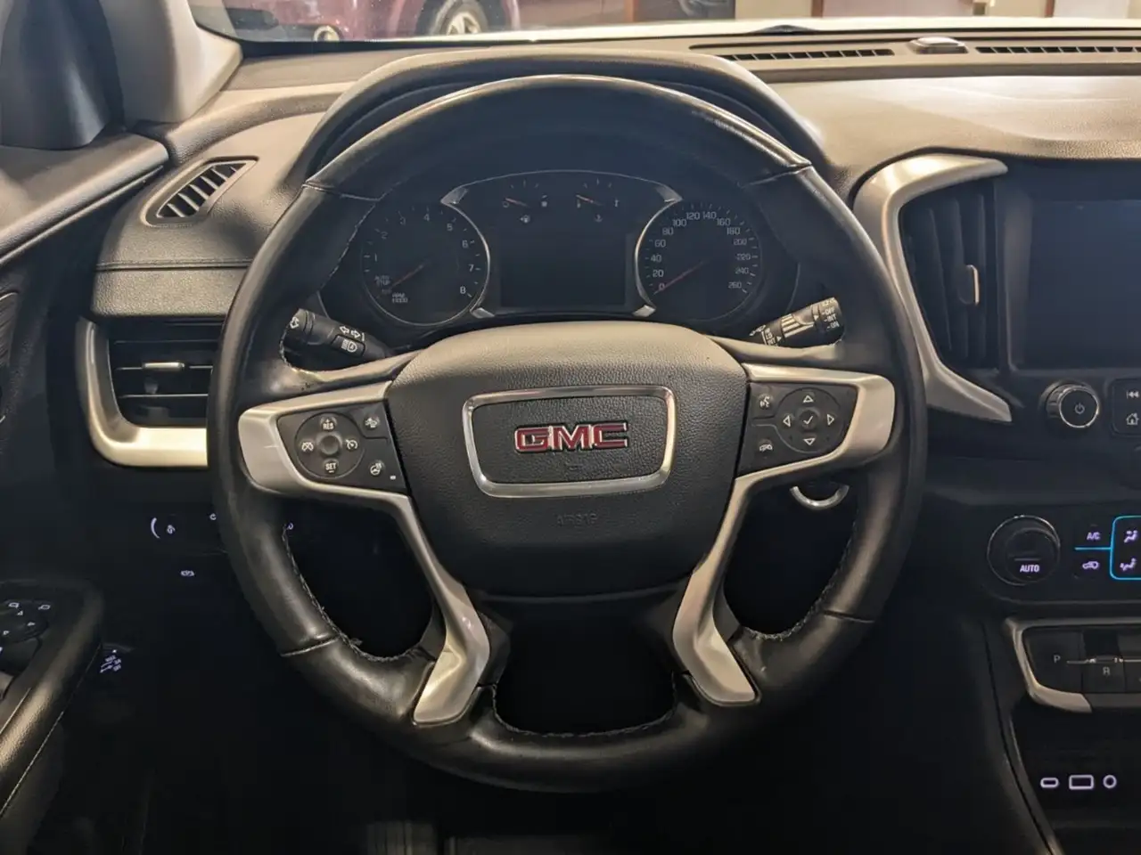 GMC Terrain снимка GMC Terrain