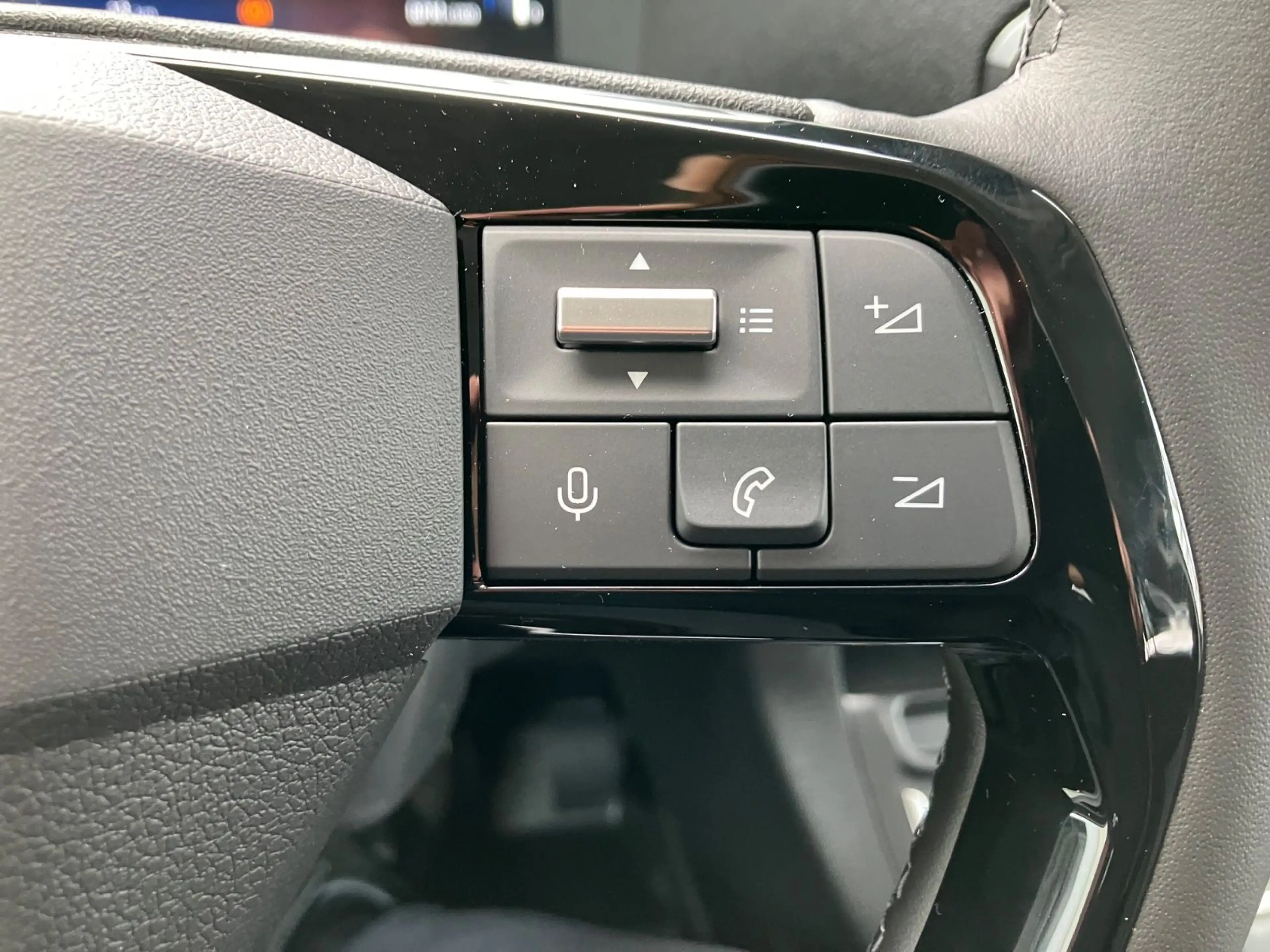 Opel Zafira Life 2,2 Autom Ed LED AHK SHZ 9 Sitz — photo 30