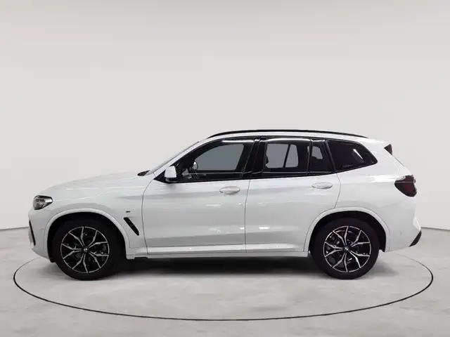 BMW X3 view 6