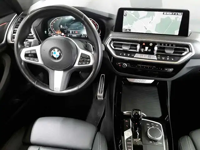 BMW X3 view 10