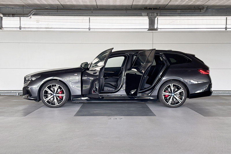 BMW 530 5 Serie Touring 530e — photo 3