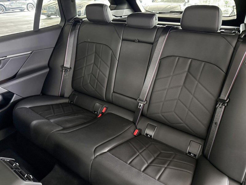 BMW 530 5 Serie Touring 530e — photo 10
