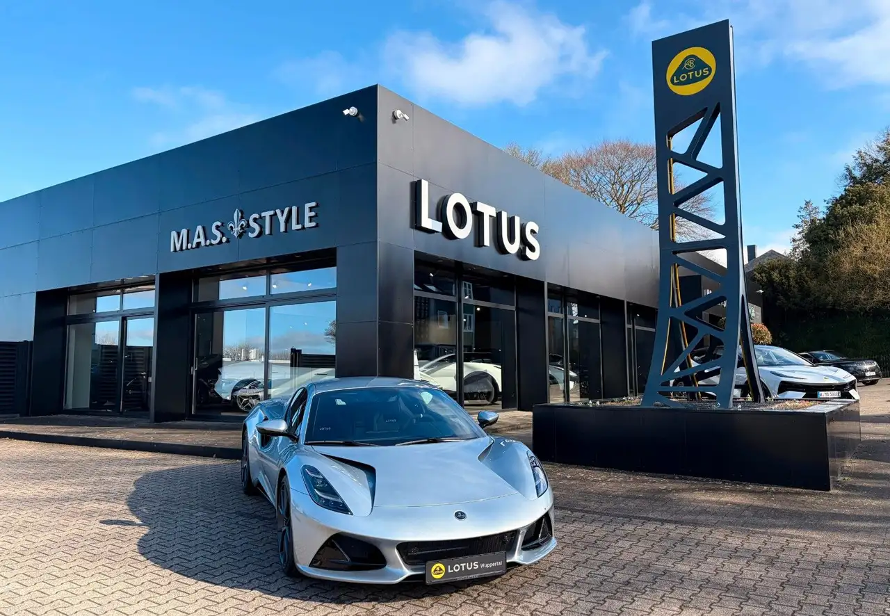 Lotus Emira 2026