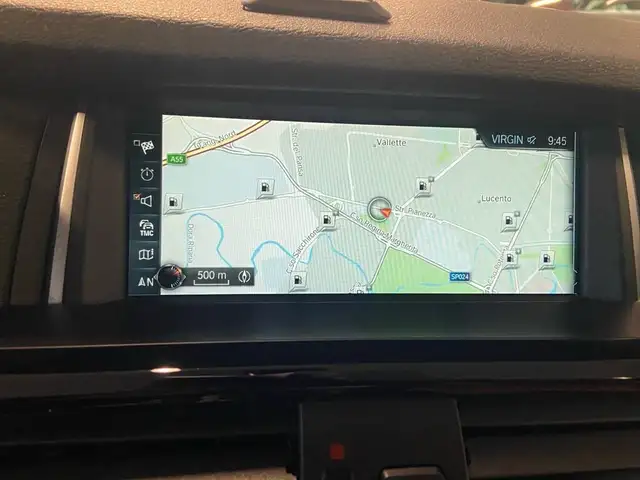 BMW X4 view 10