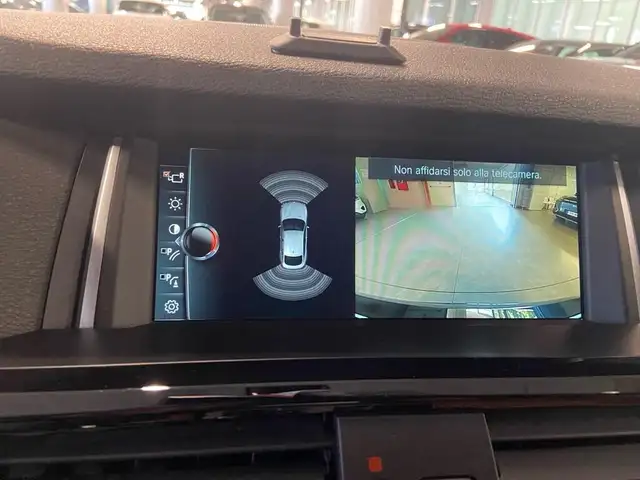 BMW X4 view 14