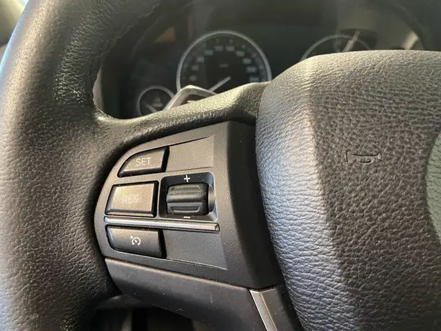 BMW X4 view 13