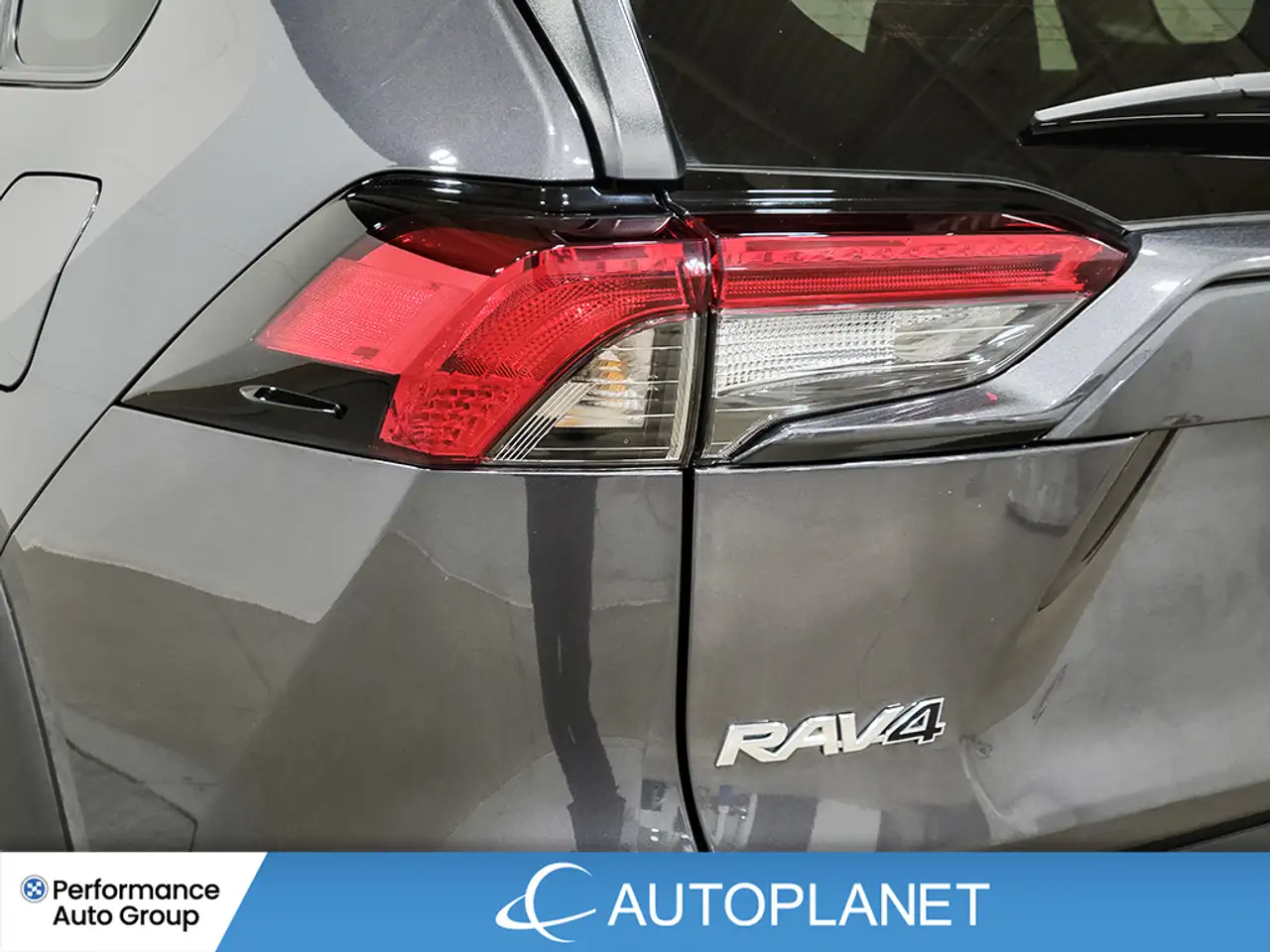 Toyota RAV 4 снимка Toyota RAV 4