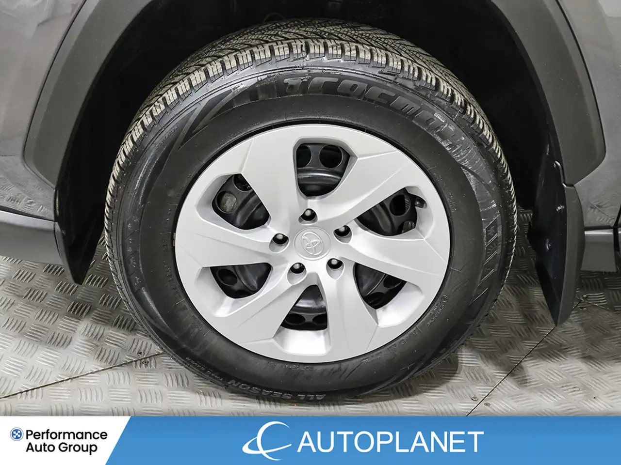 Toyota RAV 4 снимка Toyota RAV 4