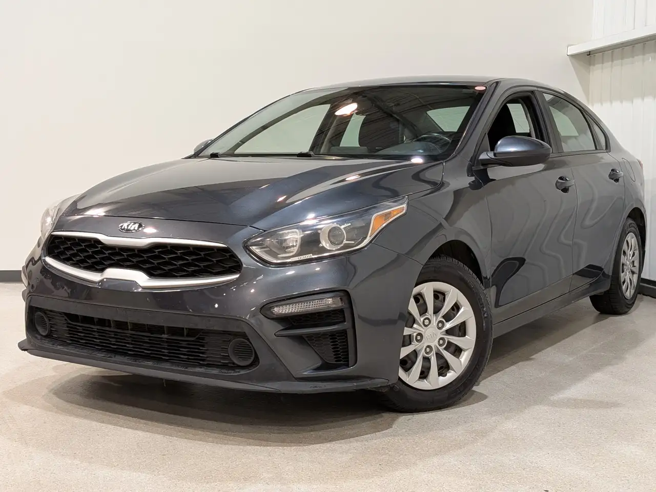 Kia Forte снимка Kia Forte