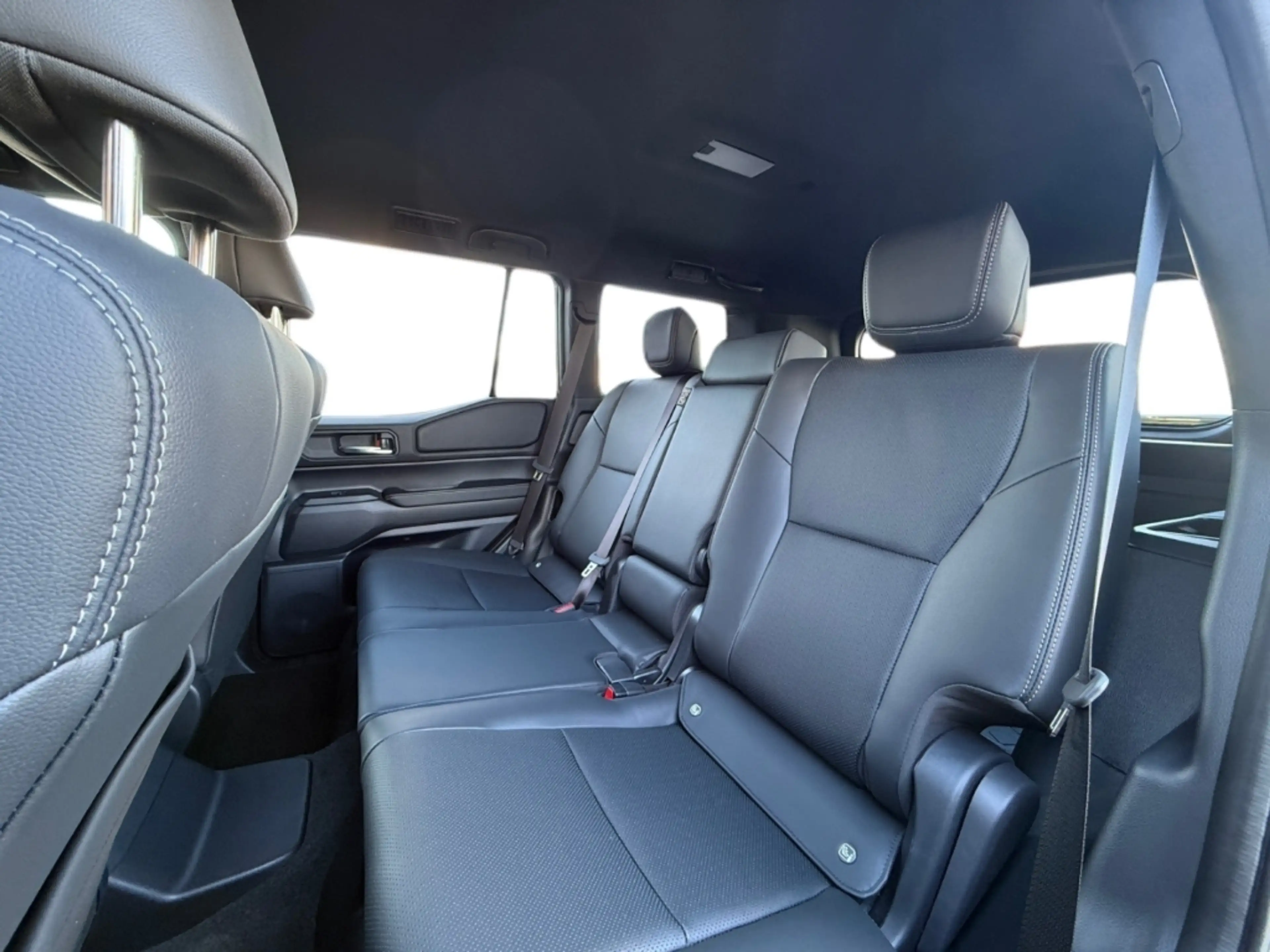 Toyota Land Cruiser 2.8 D Mild-Hybrid Executive *360*LED*SOFORT* — photo 8