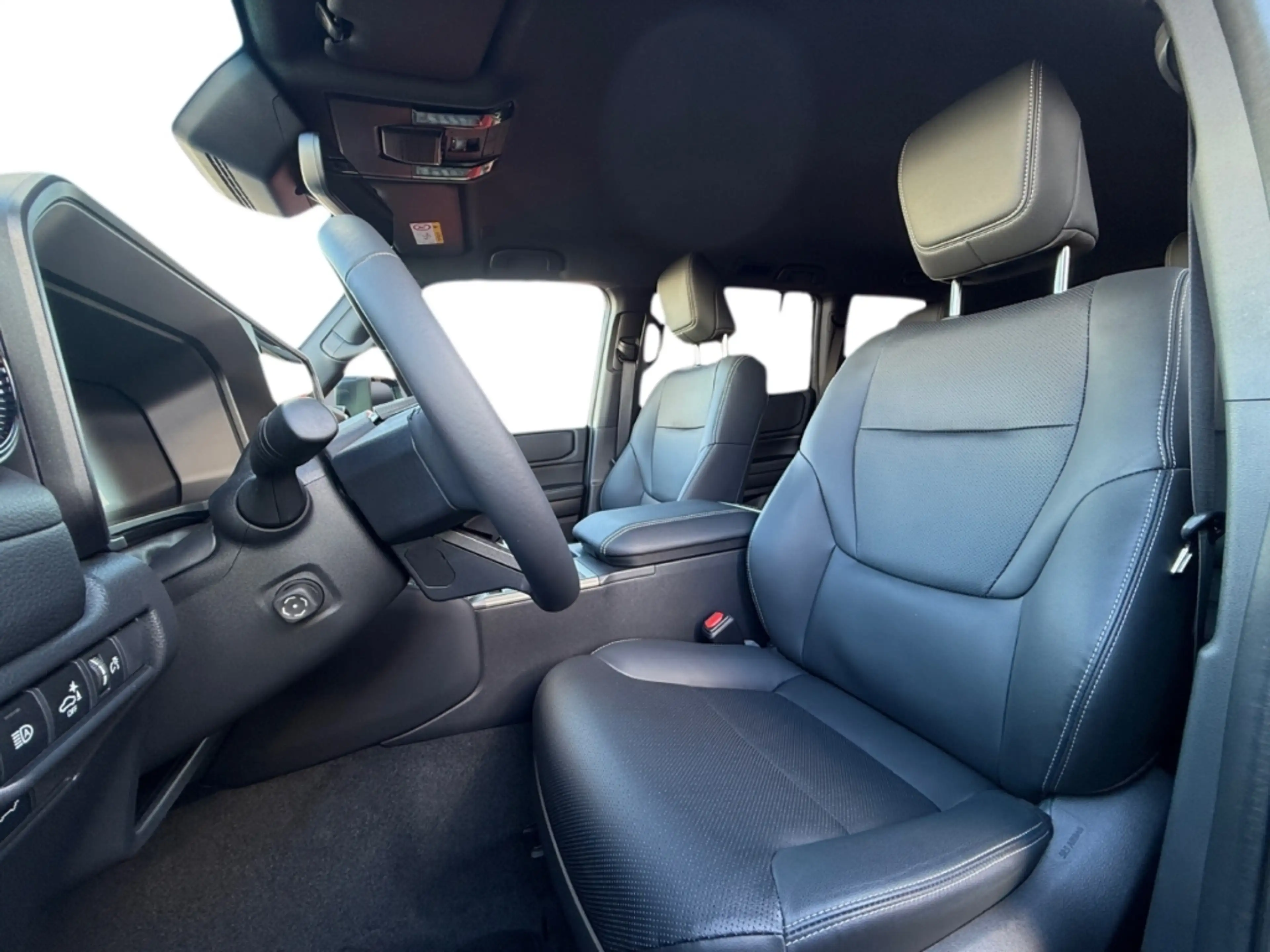 Toyota Land Cruiser 2.8 D Mild-Hybrid Executive *360*LED*SOFORT* — photo 11