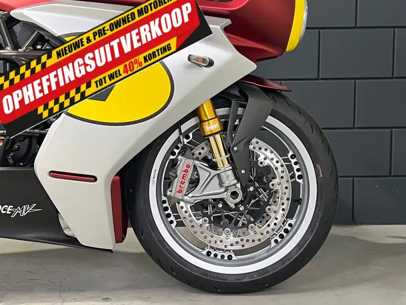 MV Agusta Superveloce 800 - foto 8