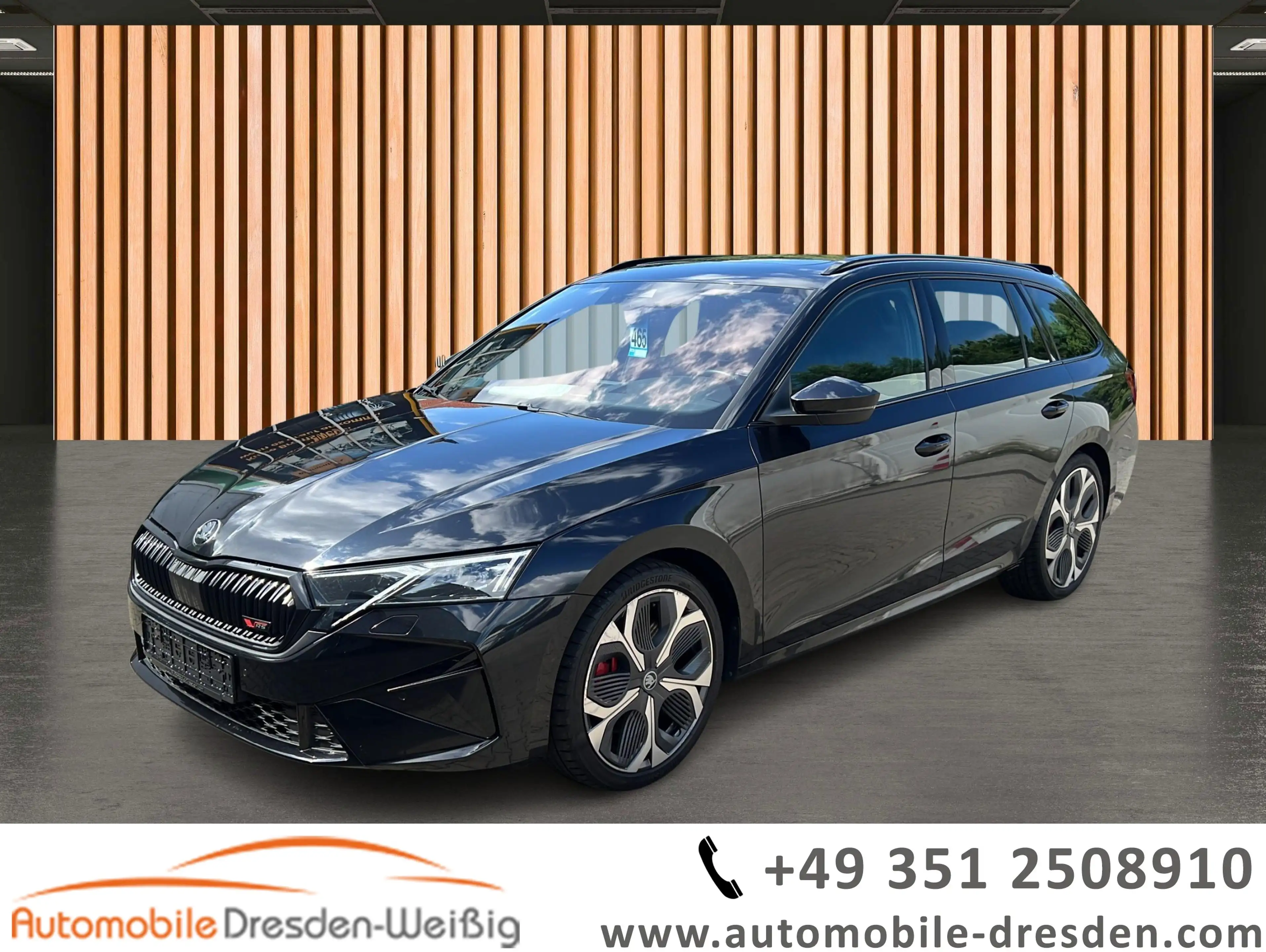 Skoda Octavia 2.0 TSI RS DSG*Pano*Navi*Kessy*SideAssist