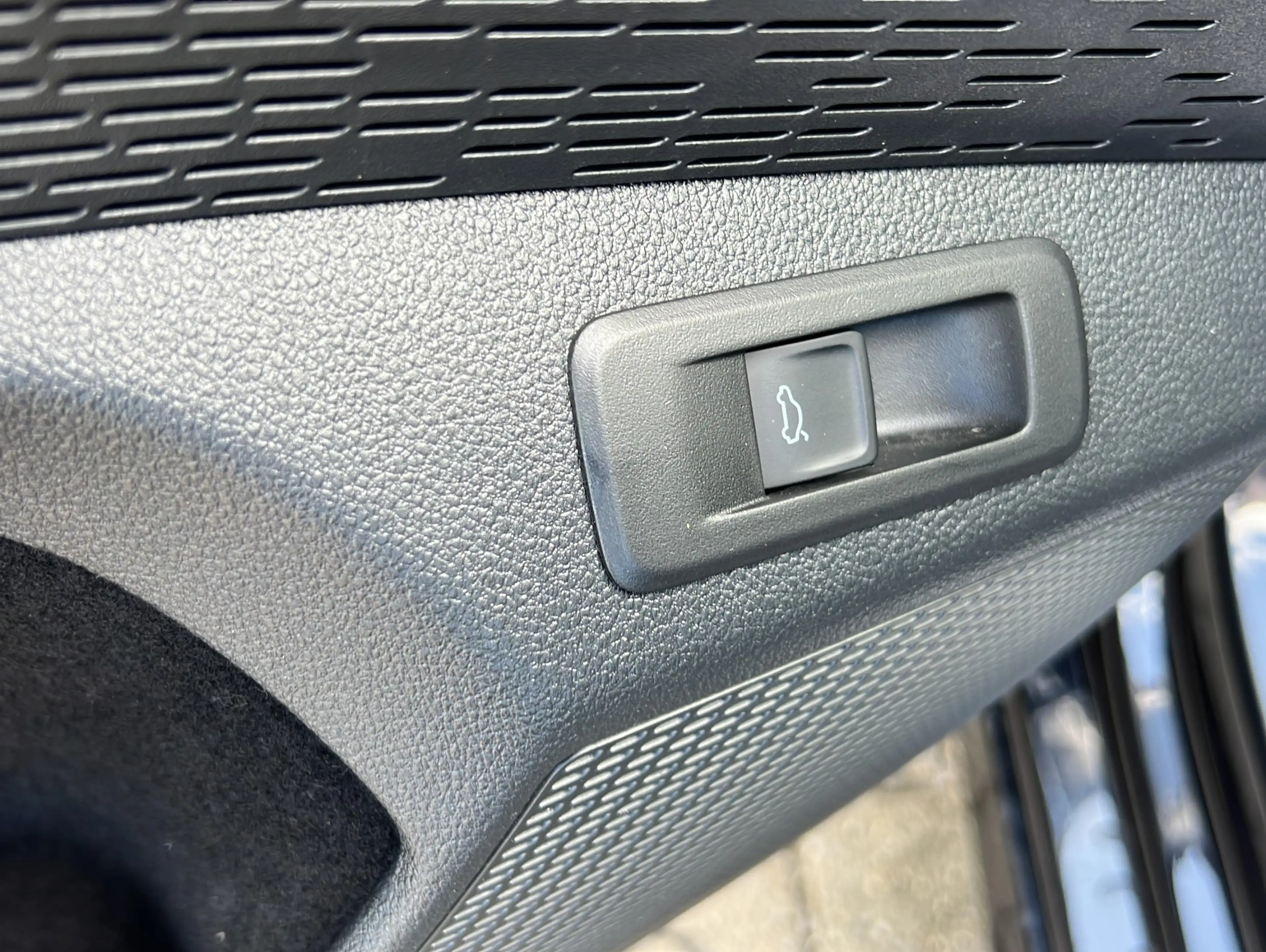 Skoda Octavia 2.0 TSI RS DSG*Pano*Navi*Kessy*SideAssist — photo 7