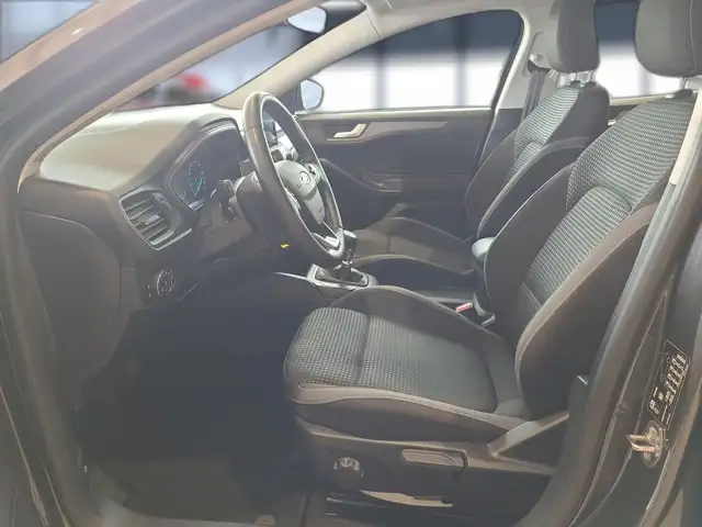 Ford Focus view 9