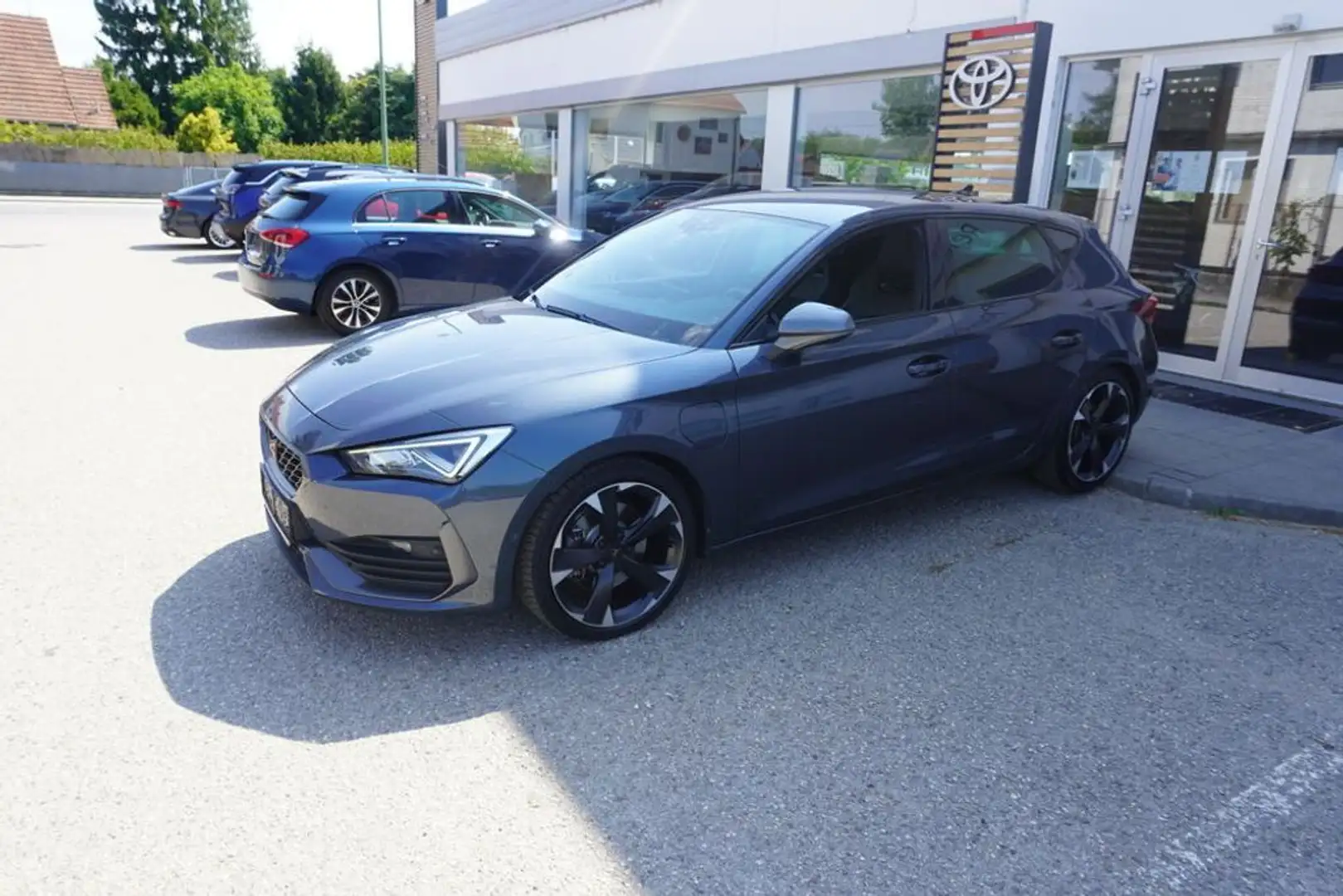 CUPRA Leon e-HYBRID DSG *LED*KAMERA*T-LEDER* Grau - 2