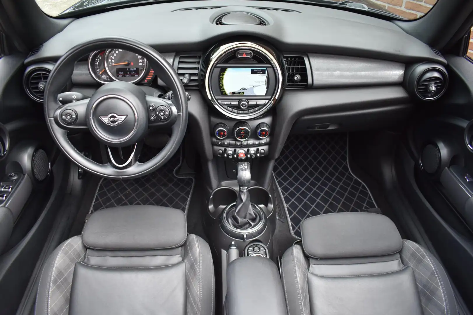 MINI Cooper Cabrio Mini 1.5 Chili Business '16 LED Clima Navi Cruise Czarny - 2