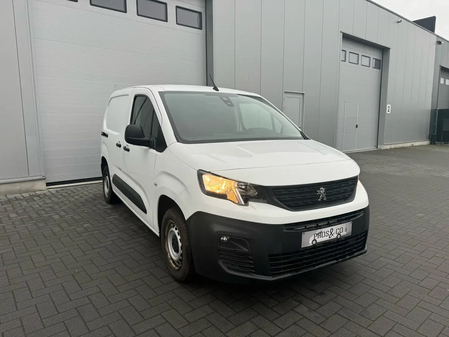 Peugeot Partner CAMERA / BLUETOOTH / REGULATEUR / TVA RECUPERABLE Weiß - 1