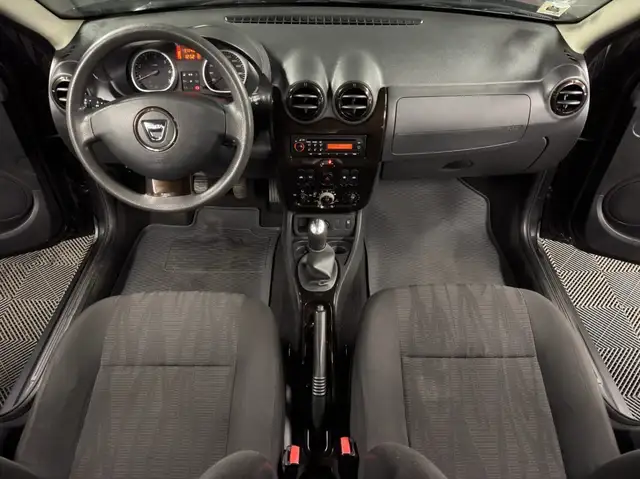 Dacia Duster view 15