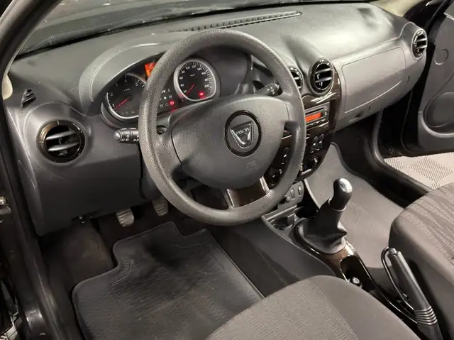 Dacia Duster view 10
