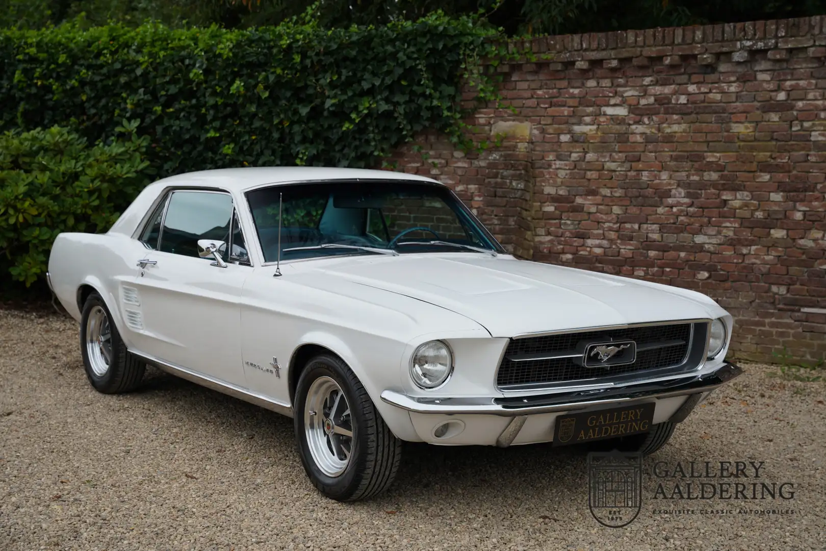 Ford Mustang Coupe Factory AC, Automatic gearbox, very nice ove Wit - 2