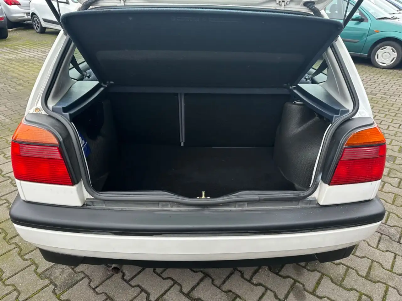Volkswagen Golf -- AUTOMATIK--, foto 7
