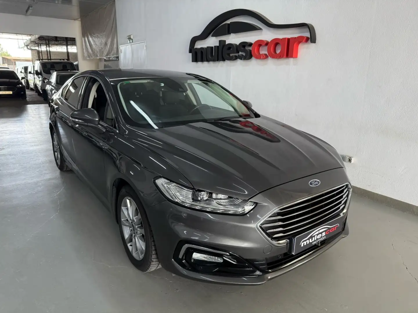 Ford Mondeo 2.0TDCI Titanium 150 Gris - 1
